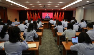 广州新星组织收听收看党的二十大开幕大会盛况